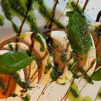 Капрезе в La Costa