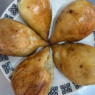 Самса тандырнаяв Ок-сарой по цене 160 ₽