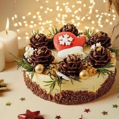 Торт Сливочно-миндальный новогоднийв Север-Метрополь по цене 6338 ₽