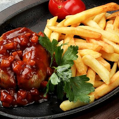 Купаты Карривурст в Максимилианс по цене 750 ₽