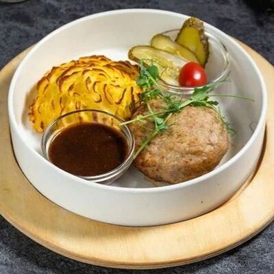 Домашняя котлета с соусом из квасного сусла в Щепка по цене 490