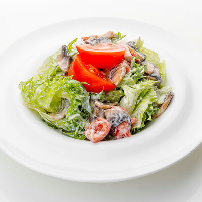 Салат Цезарь по-грузински в Хинкальная Кацо по цене 285 ₽