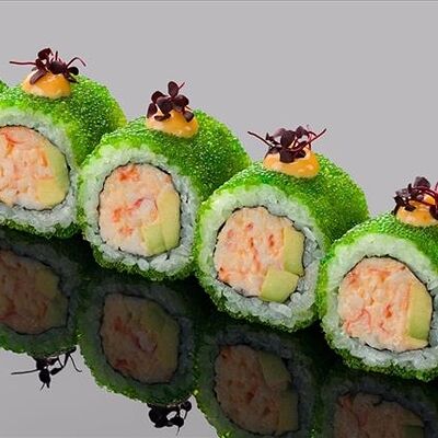 Калифорния спайси с камчатским крабом в Bluefin по цене 1960 ₽