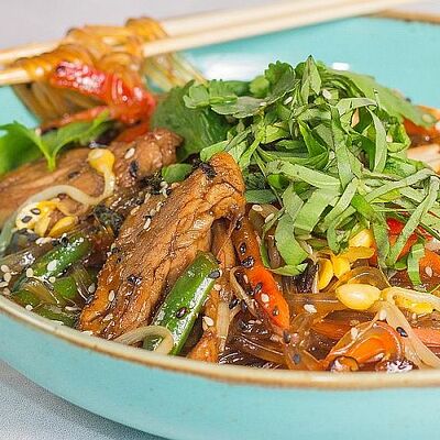 Харусаме со свининой в устричном соусе в Луиджи & Тосё по цене 439