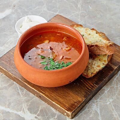 Мясная солянка в Mamito по цене 530 ₽