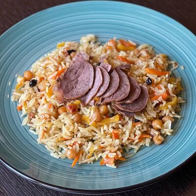 Плов узбекский Праздничный в Навруз по цене 470 ₽