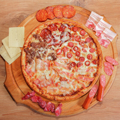 Пицца Деревенская в Сушимагия по цене 590 ₽