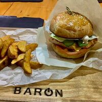 Чикенбургер в Baron