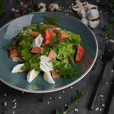 Салат Норвежский с лососем в Асгард по цене 781 ₽