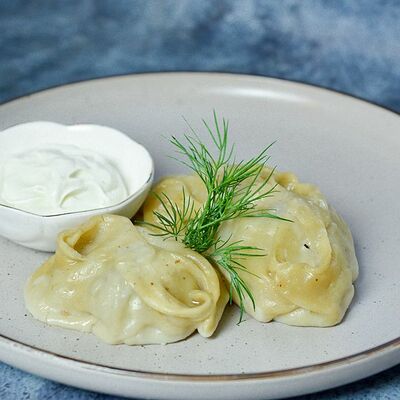 Манты с говядиной в Мегаполис по цене 190 ₽