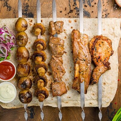 Сочный свин в С пылу с жару по цене 1929 ₽