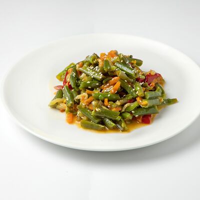 Салат овощной с фасолью в Dobro кофе по цене 300 ₽