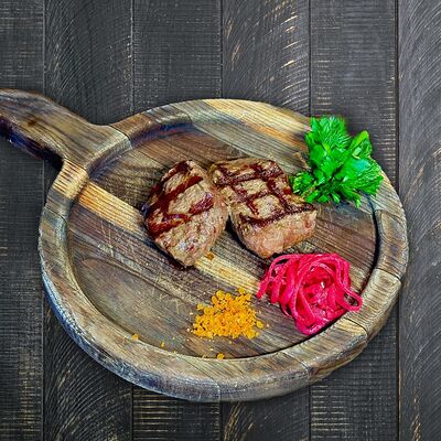 Медальоны из говядины Яндкес в Снегири на Лагерном по цене 1600 ₽