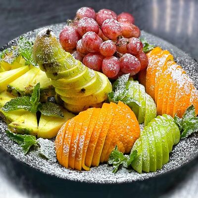 Фруктовое ассорти в FABRIKA по цене 950 ₽