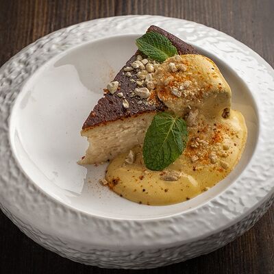 Чизкейк Сан-Себастьян в Лепрекон по цене 350 ₽