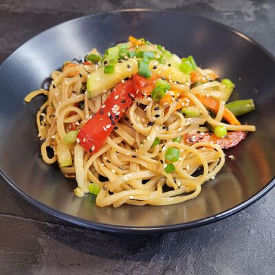 Лапша удон с овощамив Лапшичная ВокБери по цене 345 ₽