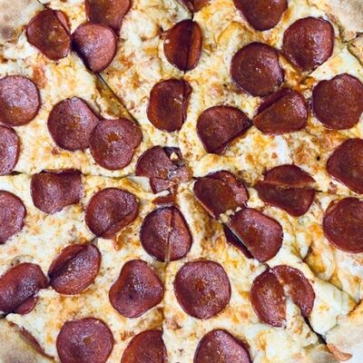 Пицца Пепперонив Parmezan по цене 1084 ₽