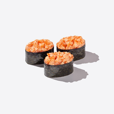 Гунканы с лососем спайси mini в Много лосося по цене 510 ₽
