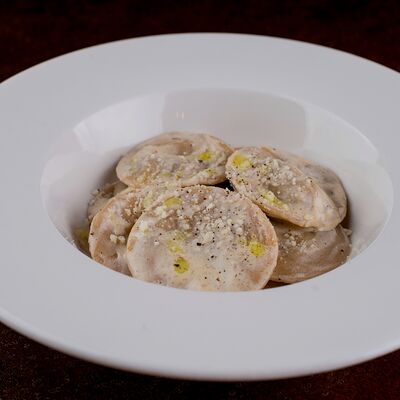 Равиоли с грибами в Траттория для друзей по цене 550 ₽