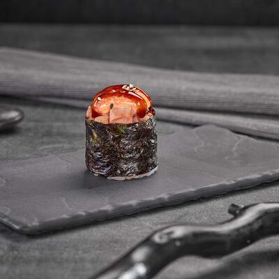 Гункан Тунец Хот в Суши Мастер по цене 109 ₽