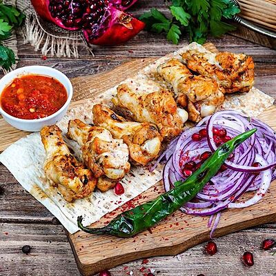 Куриные крылышки Бейрут с соусом барбекю в Тандырофф по цене 444 ₽