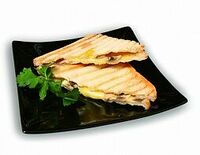 Сэндвич с грибами в Токио