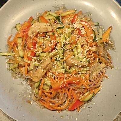 Фунчоза в Izmir по цене 380 ₽