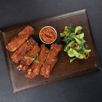 Пикантные свиные ребрышки в Beef & Beer