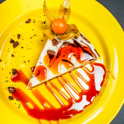 Десерт Альфонс в The Тёлки по цене 150 ₽