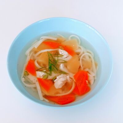 Куриный суп-лапша в Orisushi по цене 260 ₽