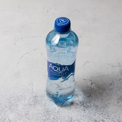 Aqua Minerale с газом в Black cup zone по цене 120 ₽