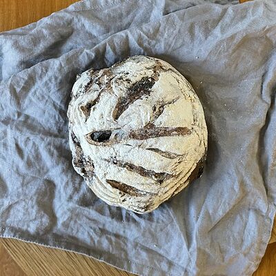 Хлеб с черносливом в Debaton по цене 200