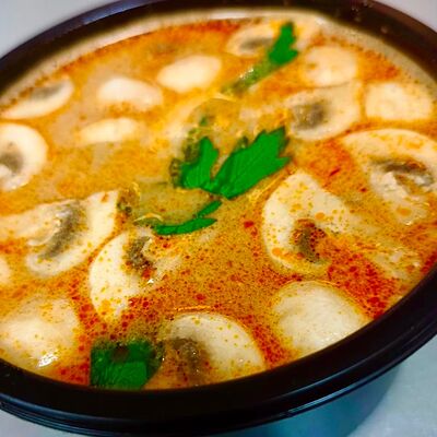 Суп Том ямв Roll Street по цене 400 ₽