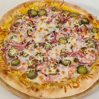 Пицца Деревенская в Пора подкреПИЦЦА по цене 1249 ₽