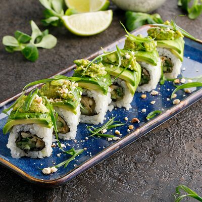 Ролл с авокадо в ЛарисуВаннуХочу по цене 460