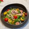Средиземноморский салат с щупальцами кальмара в Pride Cafe&bar по цене 950