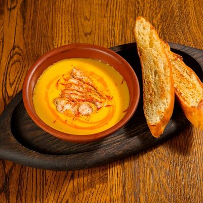 Крем-суп из чечевицы с курицей в Вах!Хинкали по цене 540 ₽