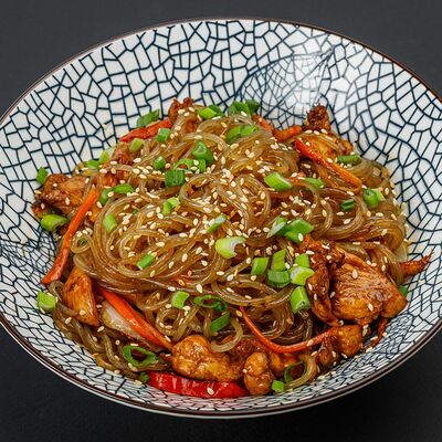 Фунчоза с курицей в ARIG по цене 780 ₽