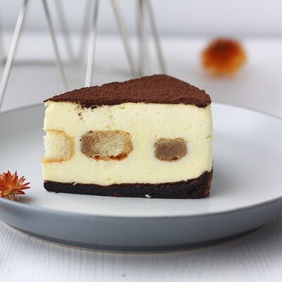 Пирожное Тирамису в Кондитерская Виолет по цене 239 ₽