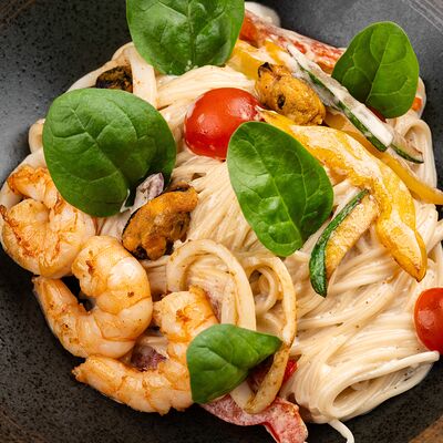 Яичная лапша с морепродуктами в Раменная Ru-Rik по цене 790 ₽