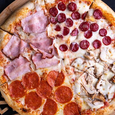 Пицца Мяснаяв В теме вкуса по цене 767 ₽