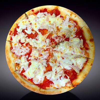 Пицца Курочка ряба в Вкусно Песец по цене 1049 ₽