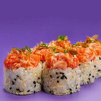 Ролл с лососем и Кимчи Майо в Food taxi