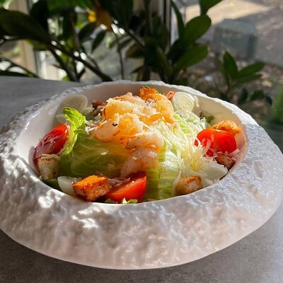Цезарь с креветкой в Moyo по цене 515 ₽