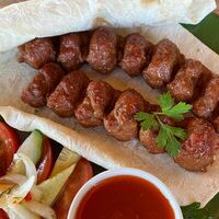 Люля-кебаб из говядины с домашним томатным соусом в Черёхин