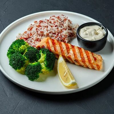 Лосось на гриле в Mesto Sushi & Grill по цене 1190 ₽