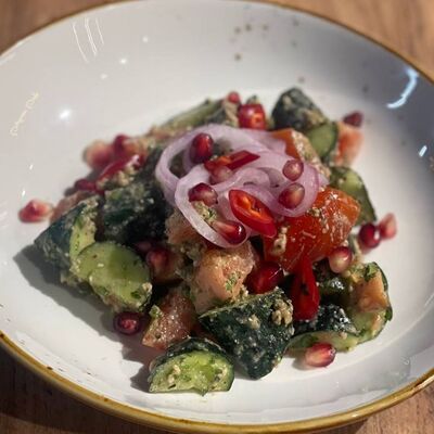 Салат по-грузинскив Бублик по цене 430 ₽