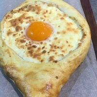 Хачапури по-аджарски в Аура