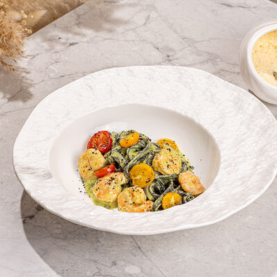 Паста феттучини нери с креветками в Терра по цене 1280 ₽