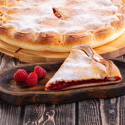 Пирог с малинойв Осетинские Пироги по цене 1400 ₽